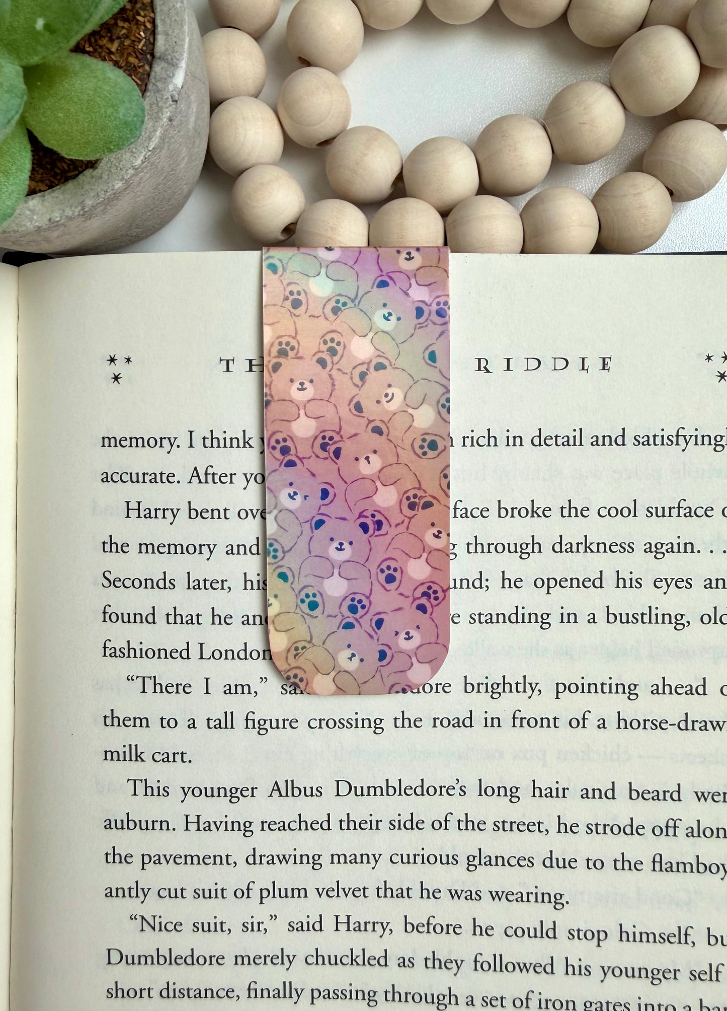 Teddy bear holographic magnetic bookmark