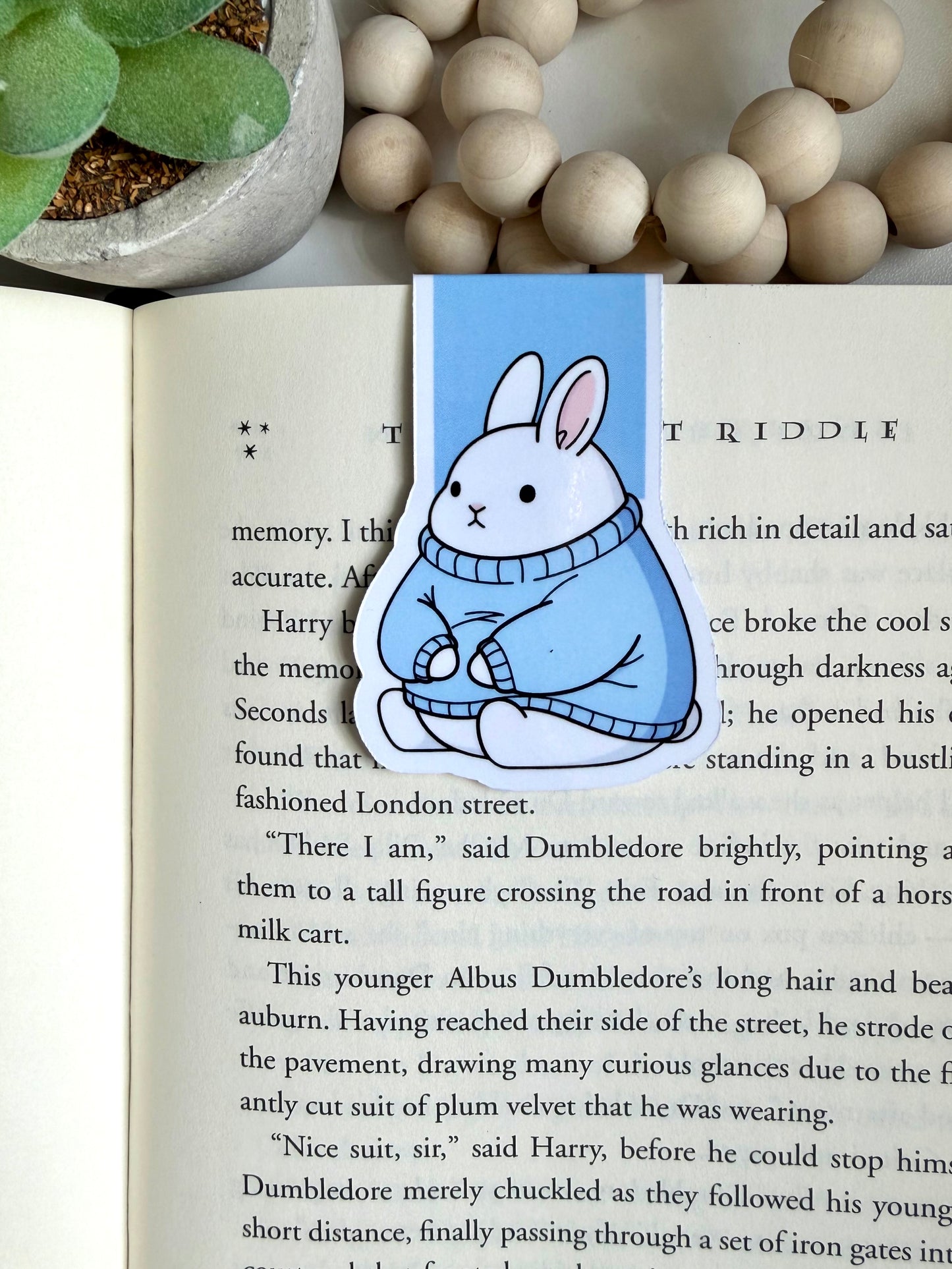 Cozy bunny magnetic bookmark