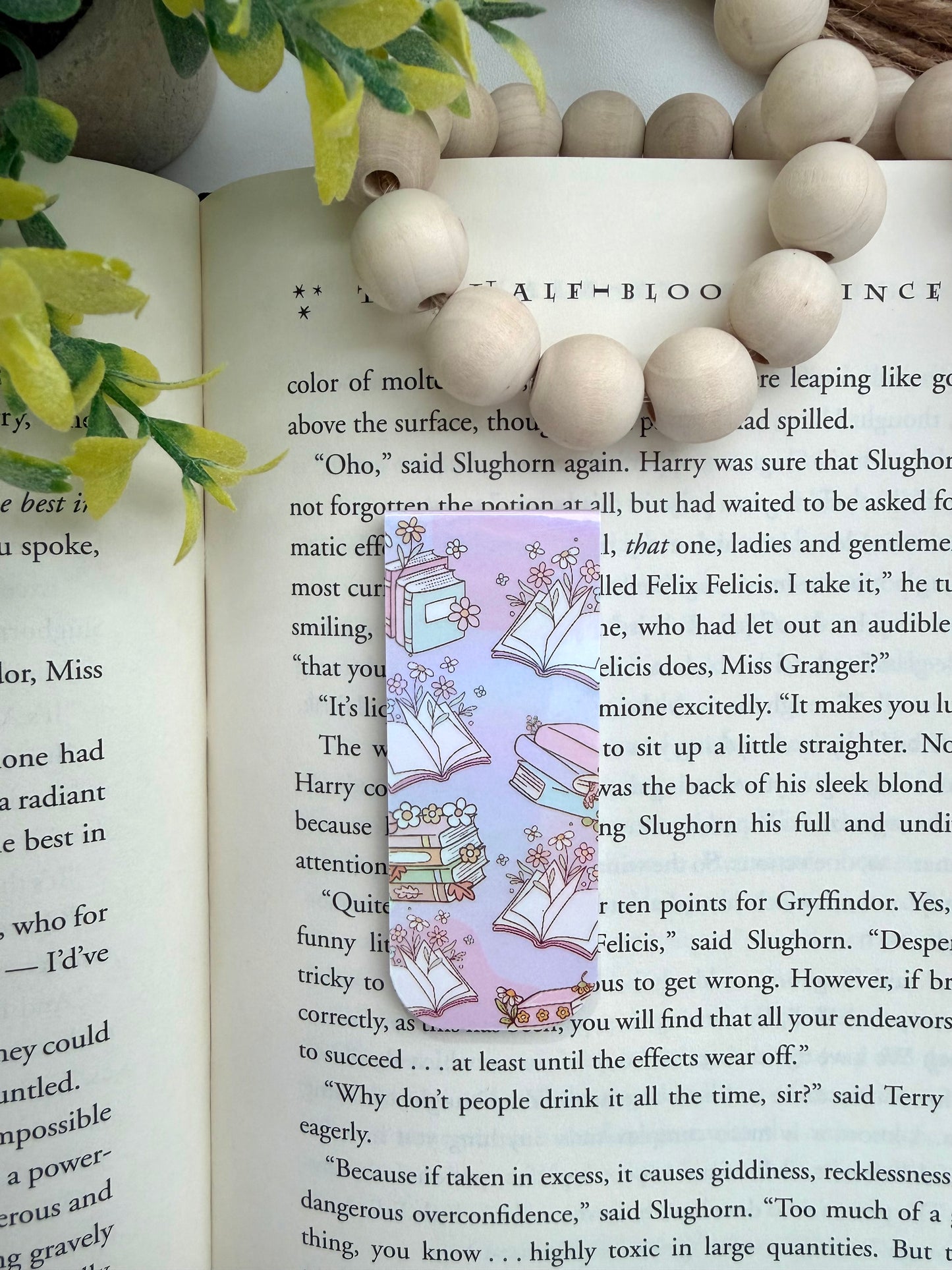 Bookish bundle holo magnetic bookmark