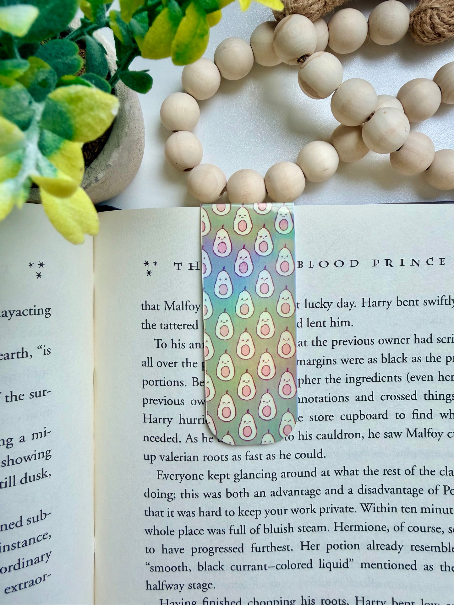Avo-Cuddle holographic magnetic bookmark