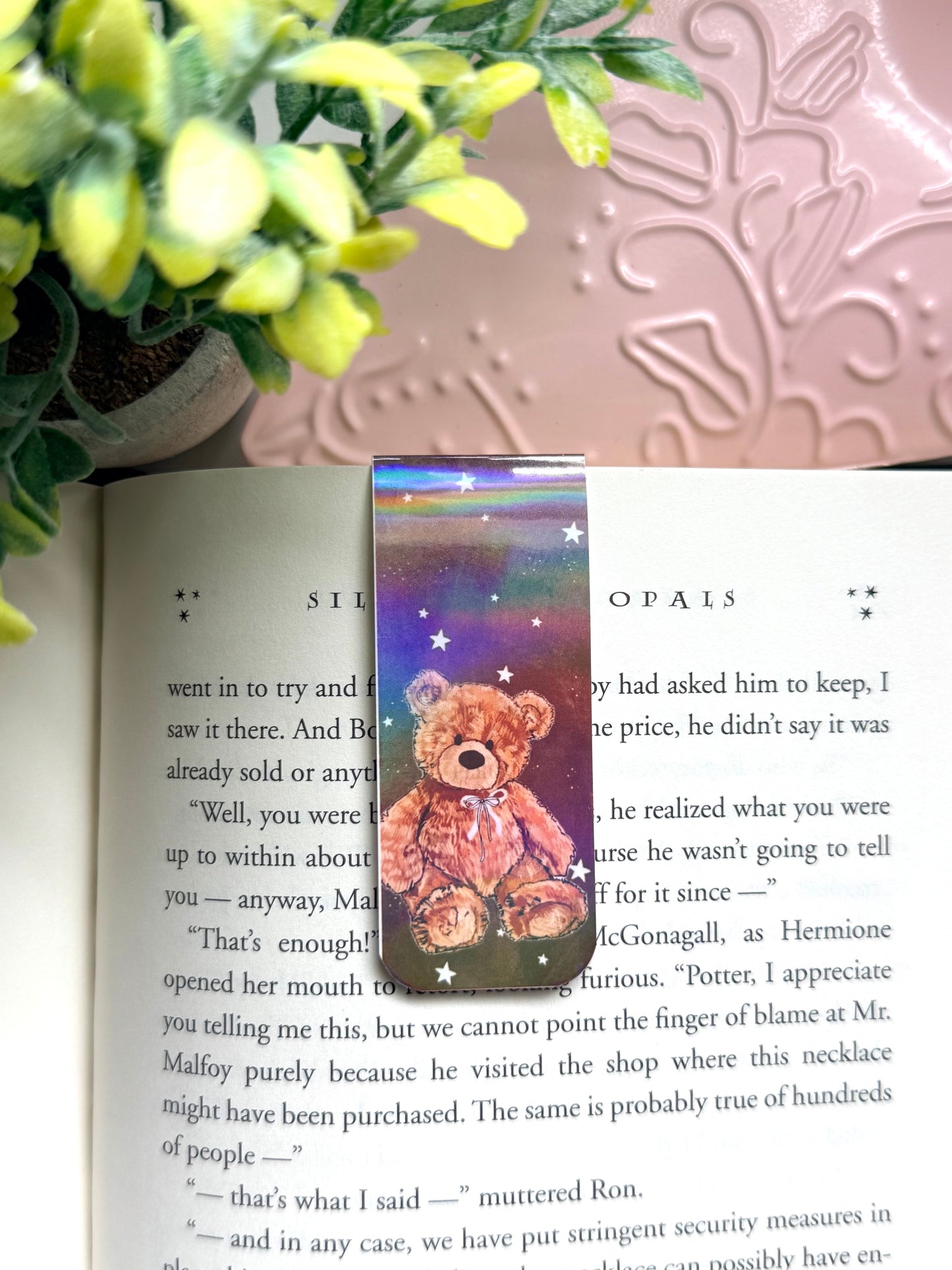 Teddy bear holographic magnetic bookmark