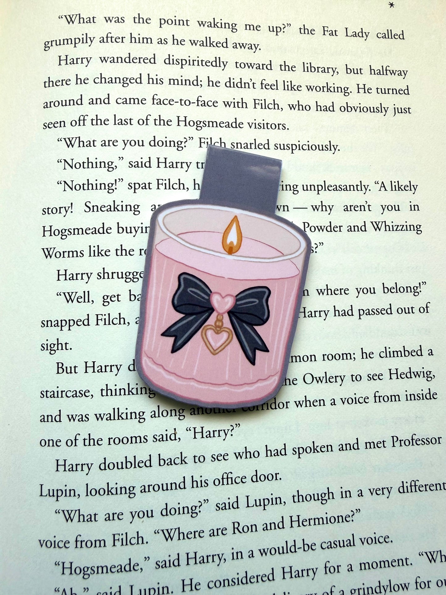 Blush bow candle