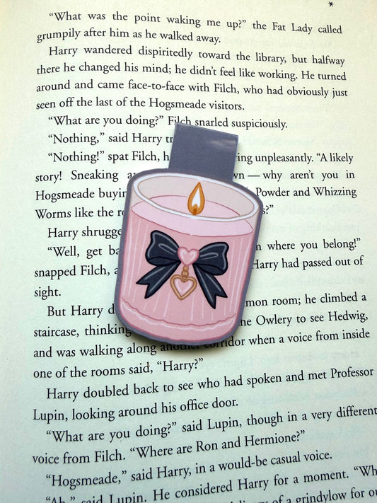 Blush bow candle
