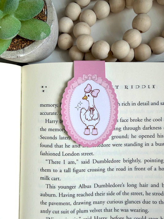 Bling pink magnetic bookmark