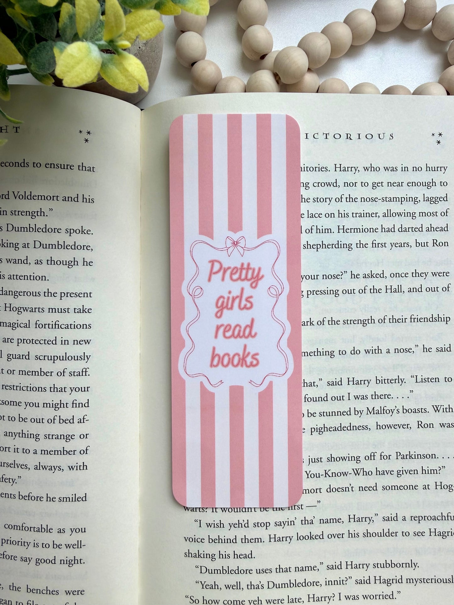 Pretty girls read books bookmark
