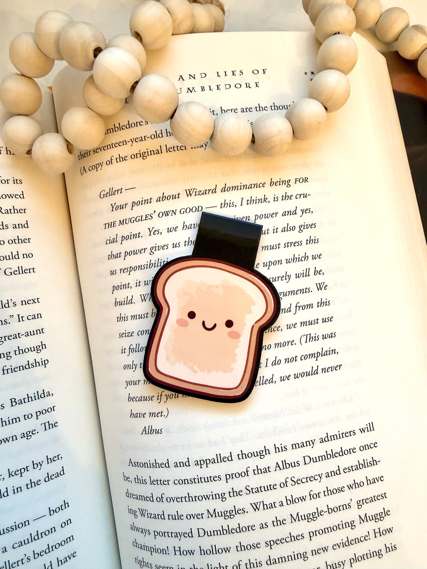 Happy bread magnetic bookmark