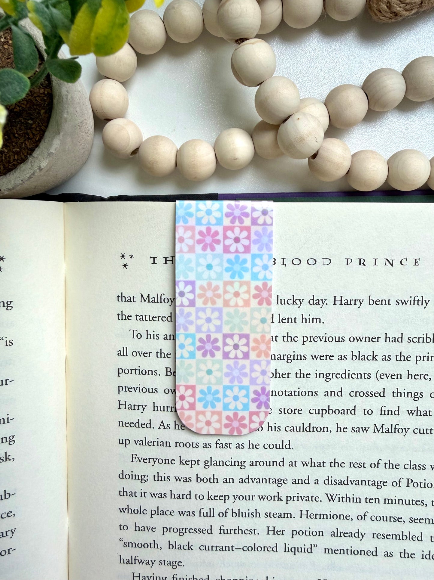 Pastel daisy pop holographic magnetic bookmark