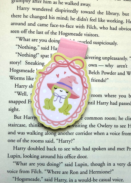 Froggy spell magnetic bookmark